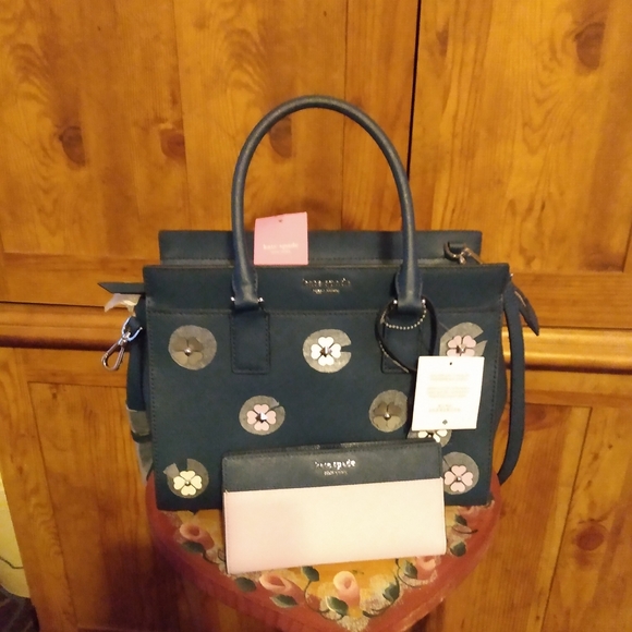 Kate Spade - Picture 1 of 2